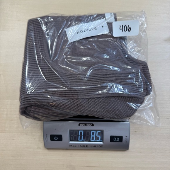 Aritzia Babaton Sculpt Knit Squareneck Deep Taupe Crop Top Womens Large - Picture 2 of 9